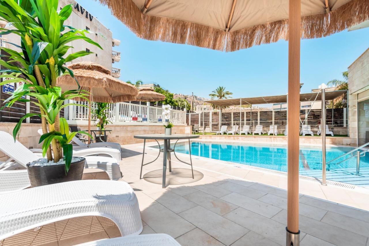 Emily'S Hotel Тверия Экстерьер фото