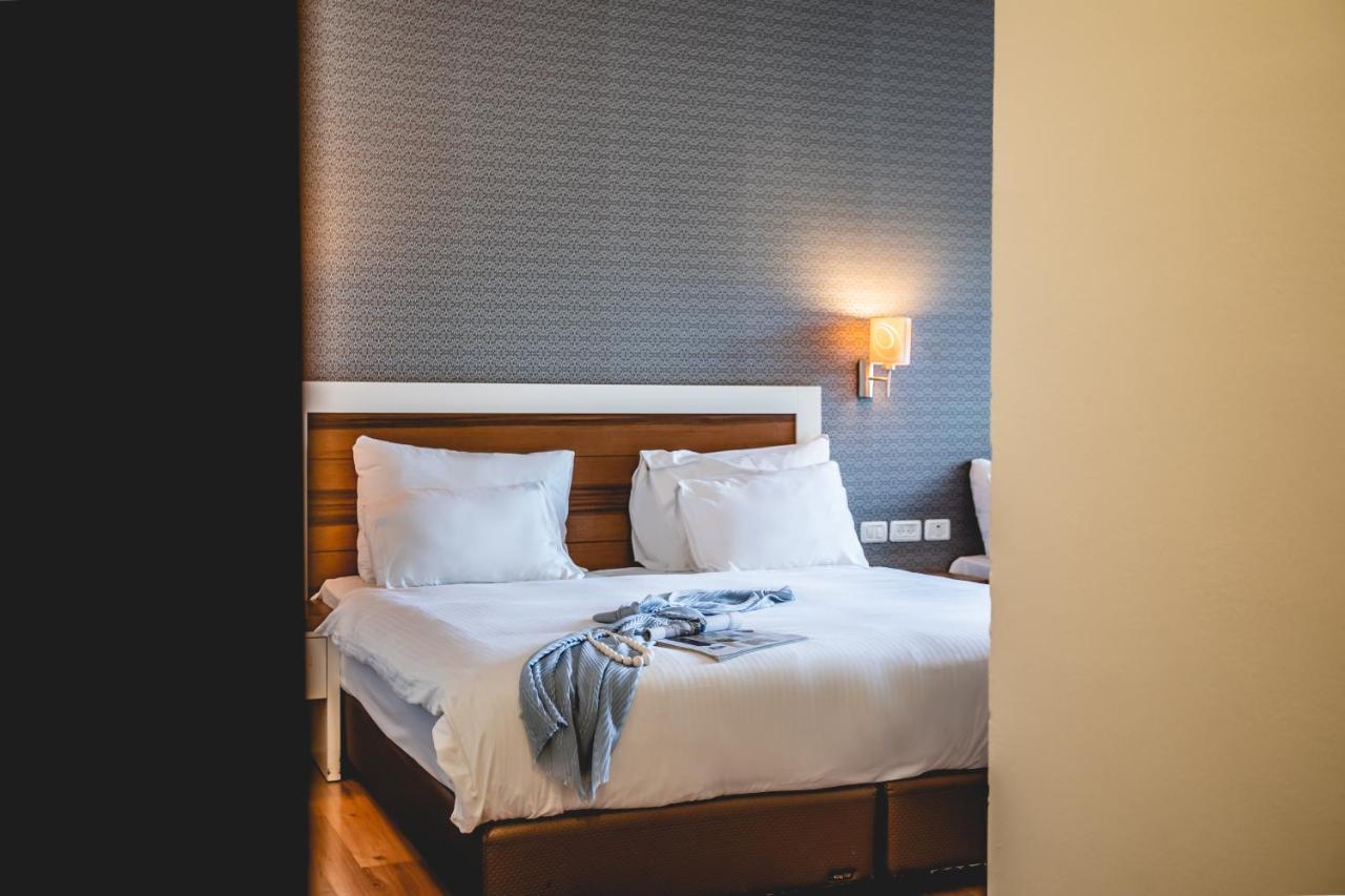 Emily'S Hotel Тверия Экстерьер фото